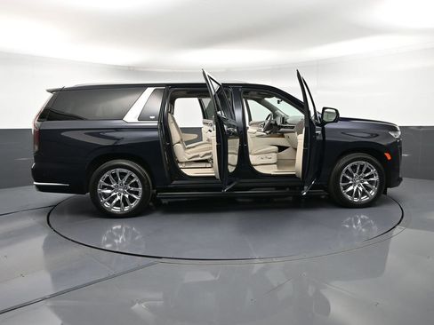 Used 2023 Cadillac Escalade ESV Premium Luxury Platinum w/ LPO, Radiant Package AWD/4WD image 41