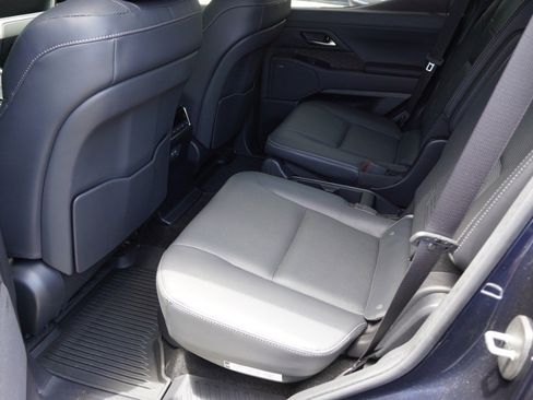 Used 2025 Lexus GX 550 w/ Accessory Package (2T) AWD/4WD image 10