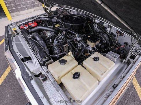 Used 1991 Jeep Grand Wagoneer AWD/4WD image 19