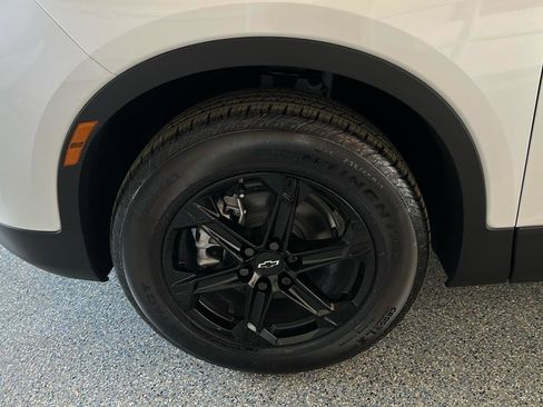 New 2025 Chevrolet Blazer LT w/ Midnight/Sport Edition image 39