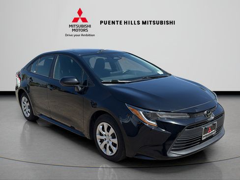 Used 2024 Toyota Corolla LE FWD image 3