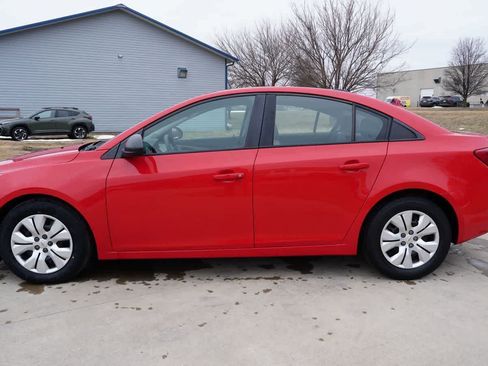 Used 2015 Chevrolet Cruze LS image 3