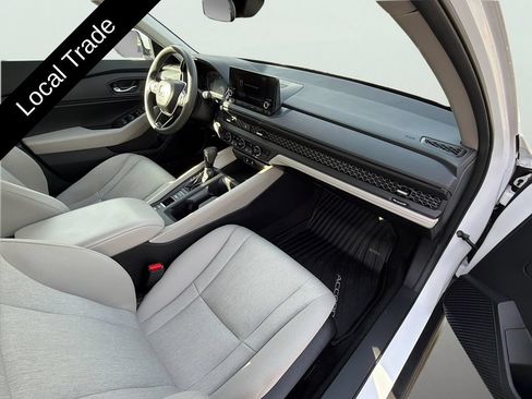 Used 2024 Honda Accord EX image 40