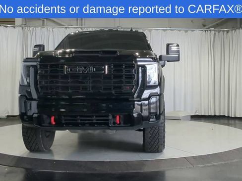 Used 2025 GMC Sierra 2500 AT4X AWD/4WD image 3