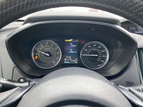 Used 2022 Subaru Crosstrek 2.5i Sport w/ Moonroof Package image 30