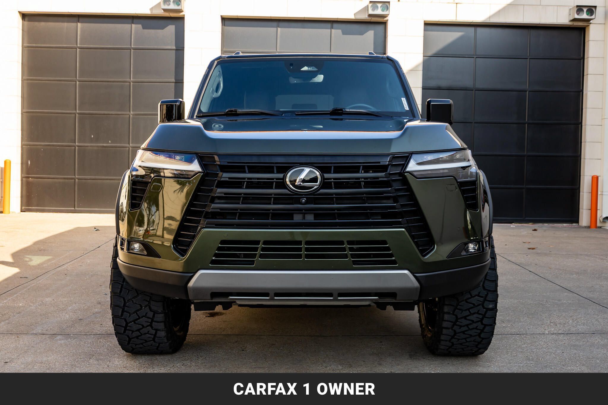 Used 2025 Lexus GX 550 AWD/4WD image 4