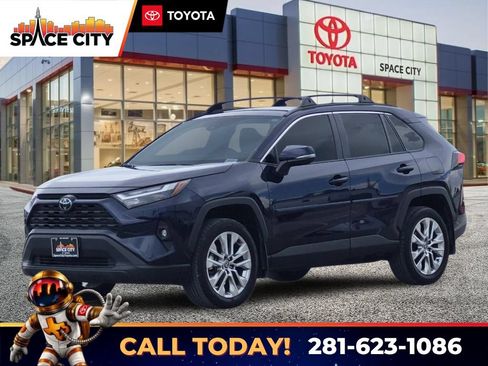 Certified 2025 Toyota RAV4 XLE Premium FWD image 1