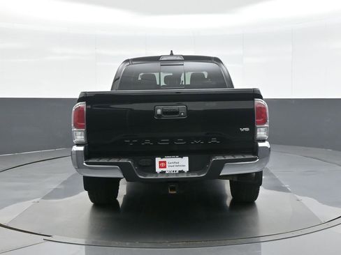 Used 2023 Toyota Tacoma TRD Off-Road image 6