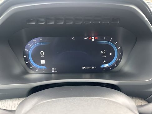 Used 2024 Volvo XC90 B6 Ultimate w/ Lounge Package image 27