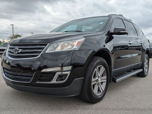 Used 2017 Chevrolet Traverse LT w/ LPO, 'HIT The Road' Package image 9