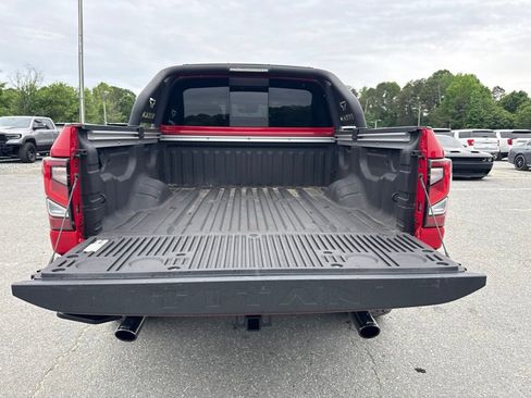 Used 2023 Nissan Titan PRO-4X w/ Pro-4x Convenience Package AWD/4WD image 32