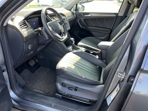 Used 2022 Volkswagen Tiguan SE image 26