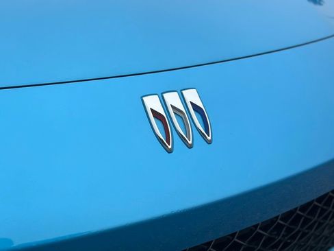 Used 2025 Buick Envista Sport Touring w/ Convenience I Package image 11