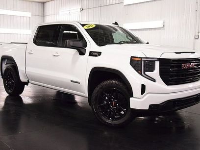 New 2025 GMC Sierra 1500 Elevation