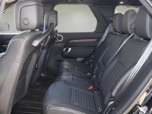 New 2026 Land Rover Discovery S AWD/4WD image 15
