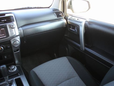 Used 2018 Toyota 4Runner SR5 image 8