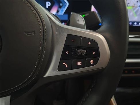 Used 2026 BMW X6 xDrive40i image 18