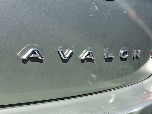 Used 2006 Toyota Avalon XLS FWD image 9