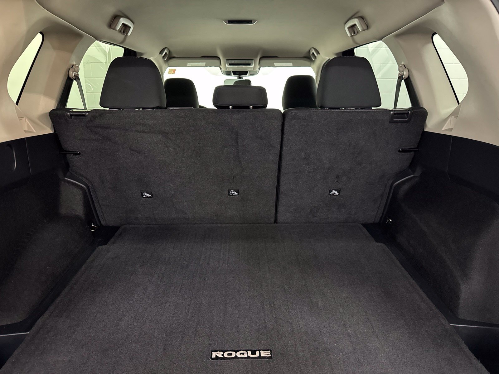 Certified 2025 Nissan Rogue SV AWD/4WD image 39