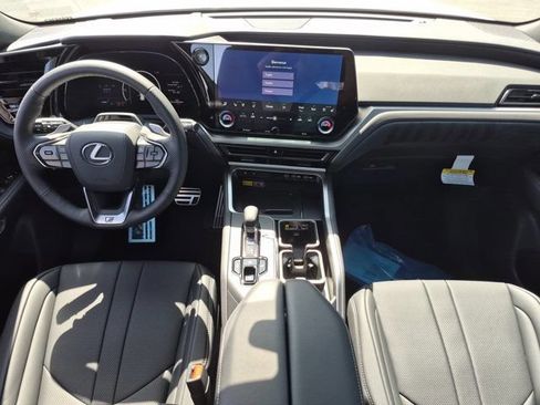 New 2026 Lexus TX 500h AWD image 19