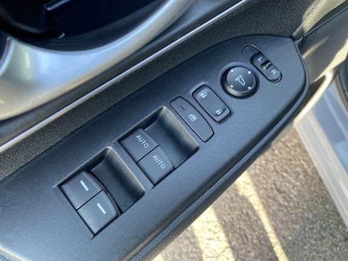 Used 2021 Honda CR-V EX image 18