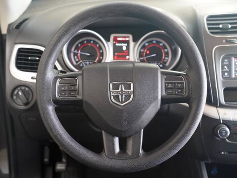 Used 2019 Dodge Journey SE FWD image 12