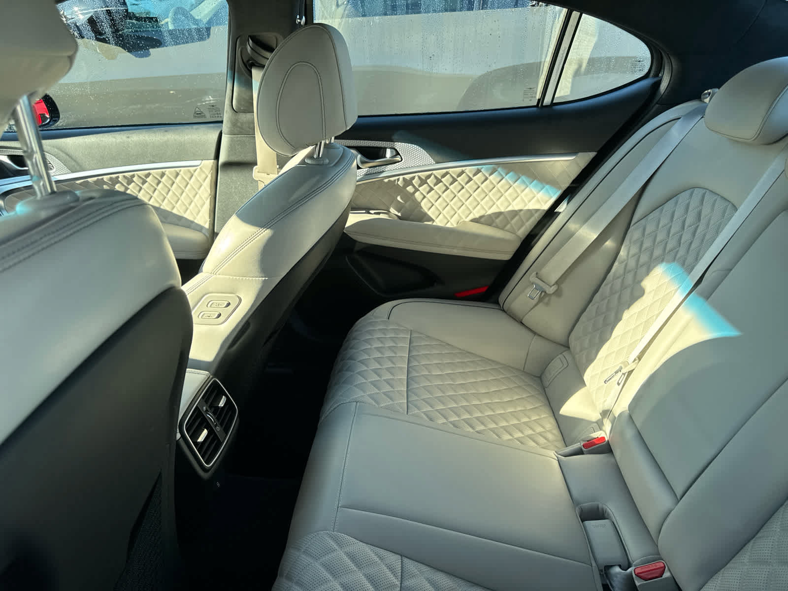 Used 2023 Genesis G70 3.3T w/ Sport Prestige Package AWD/4WD image 10