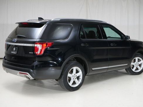 Used 2017 Ford Explorer XLT w/ Equipment Group 201A image 16