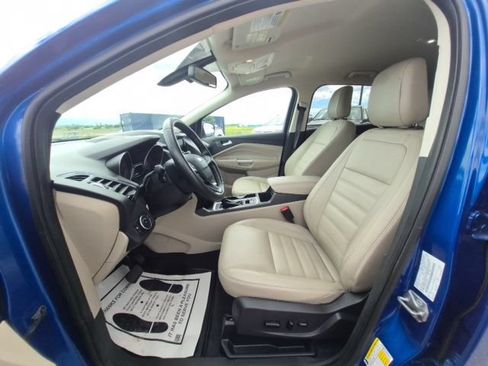 Used 2019 Ford Escape Titanium AWD/4WD image 9