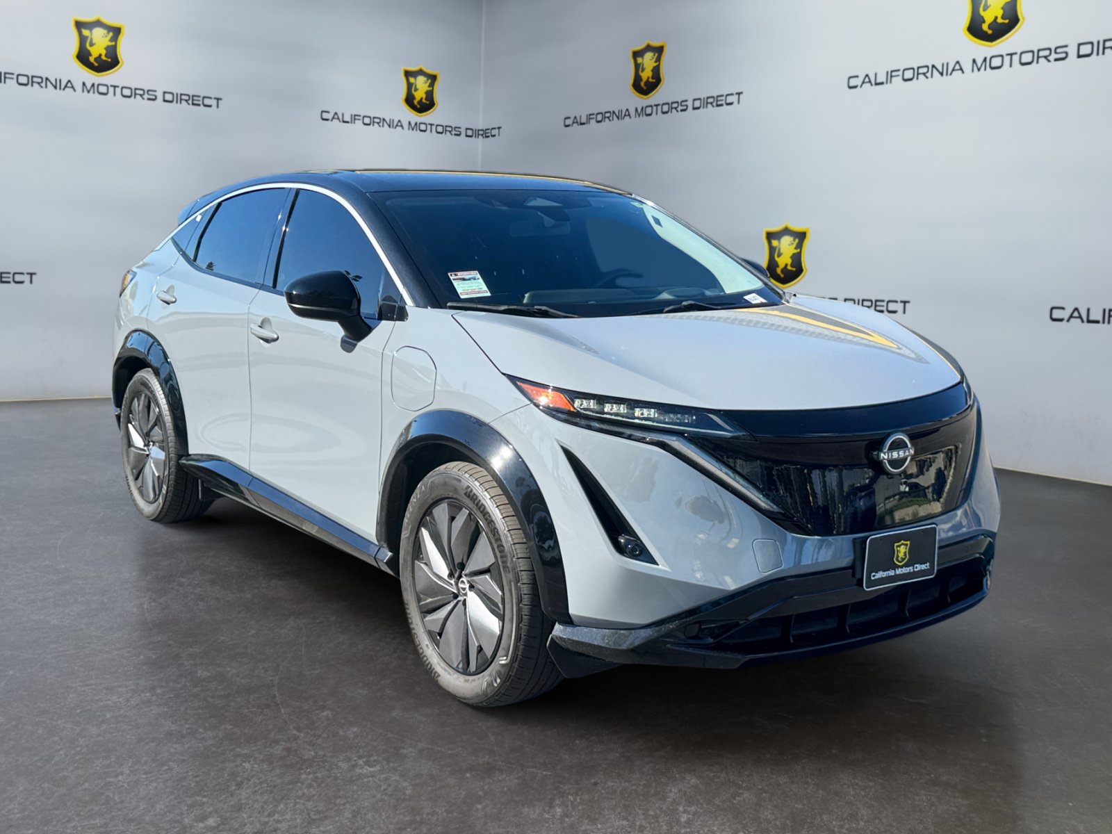 Used 2024 Nissan Ariya FWD image 7