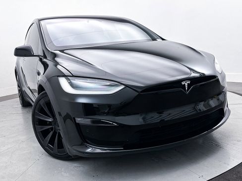 Used 2022 Tesla Model X image 8