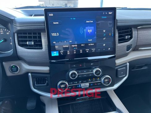 Used 2023 Ford Expedition Limited AWD/4WD image 38