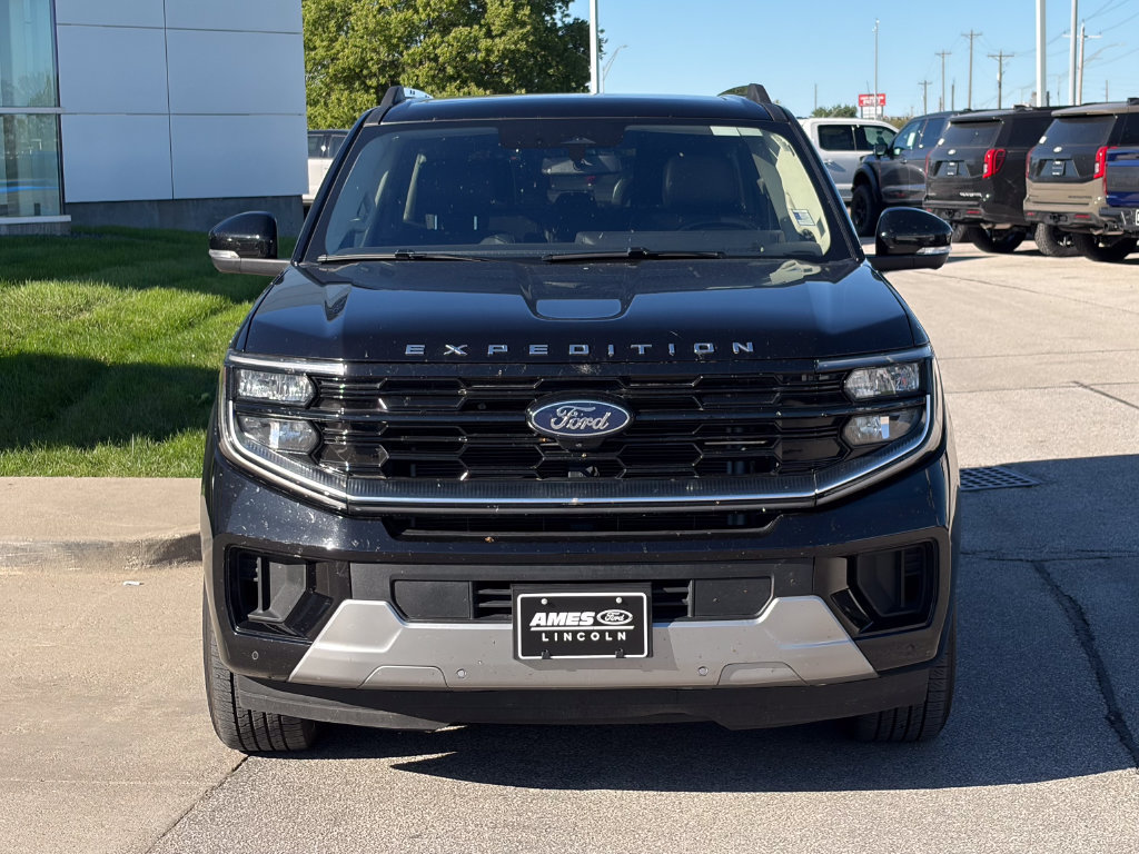 Used 2025 Ford Expedition Max Platinum AWD/4WD image 8