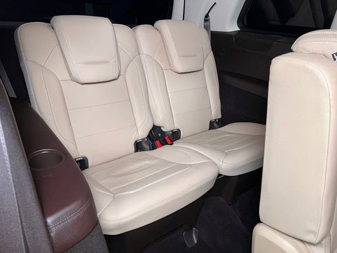 Used 2017 Mercedes-Benz GLS 550 4MATIC image 26