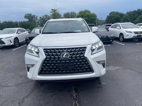 Used 2020 Lexus GX 460 Premium w/ Premium Package AWD/4WD image 2