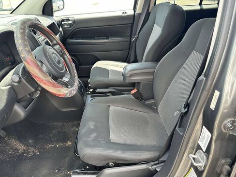 Used 2012 Jeep Compass Sport AWD/4WD image 17