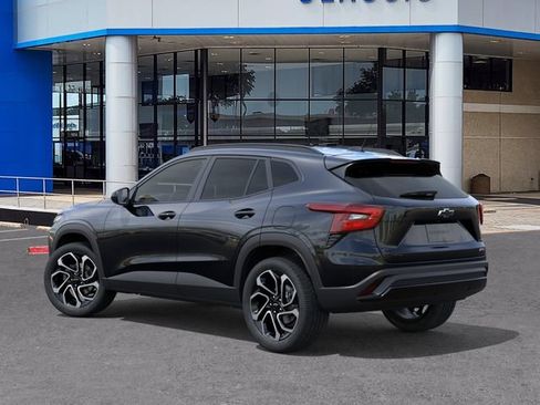 New 2026 Chevrolet Trax RS w/ Sunroof Package FWD image 3