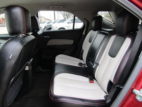 Used 2017 Chevrolet Equinox LT w/ Convenience Package image 9