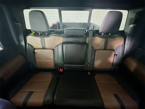 Used 2021 Chevrolet Silverado 2500 High Country image 13