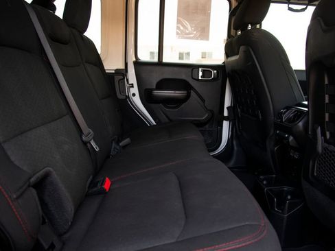 Used 2020 Jeep Wrangler Unlimited Rubicon AWD/4WD image 15