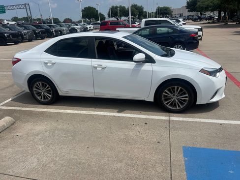 Used 2014 Toyota Corolla LE Premium w/ Driver Convenience Package FWD image 5