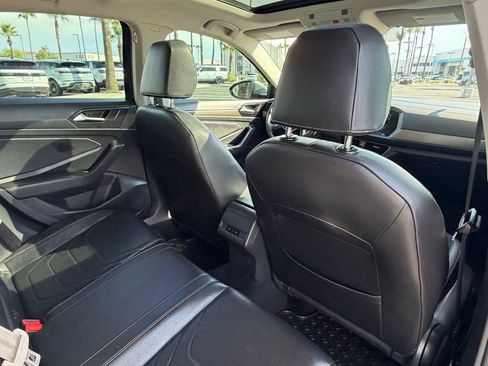 Used 2020 Volkswagen Jetta SEL Premium FWD image 8