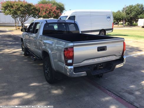 Used 2023 Toyota Tacoma SR5 RWD image 4