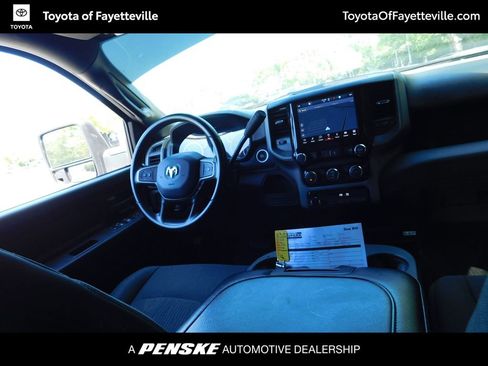 Used 2024 RAM 2500 Tradesman w/ Chrome Appearance Group AWD/4WD image 6