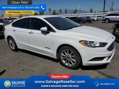 Used 2017 Ford Fusion SE image 5