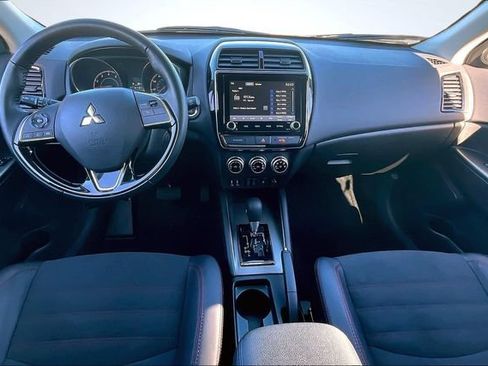 Used 2025 Mitsubishi Outlander Sport AWD image 7