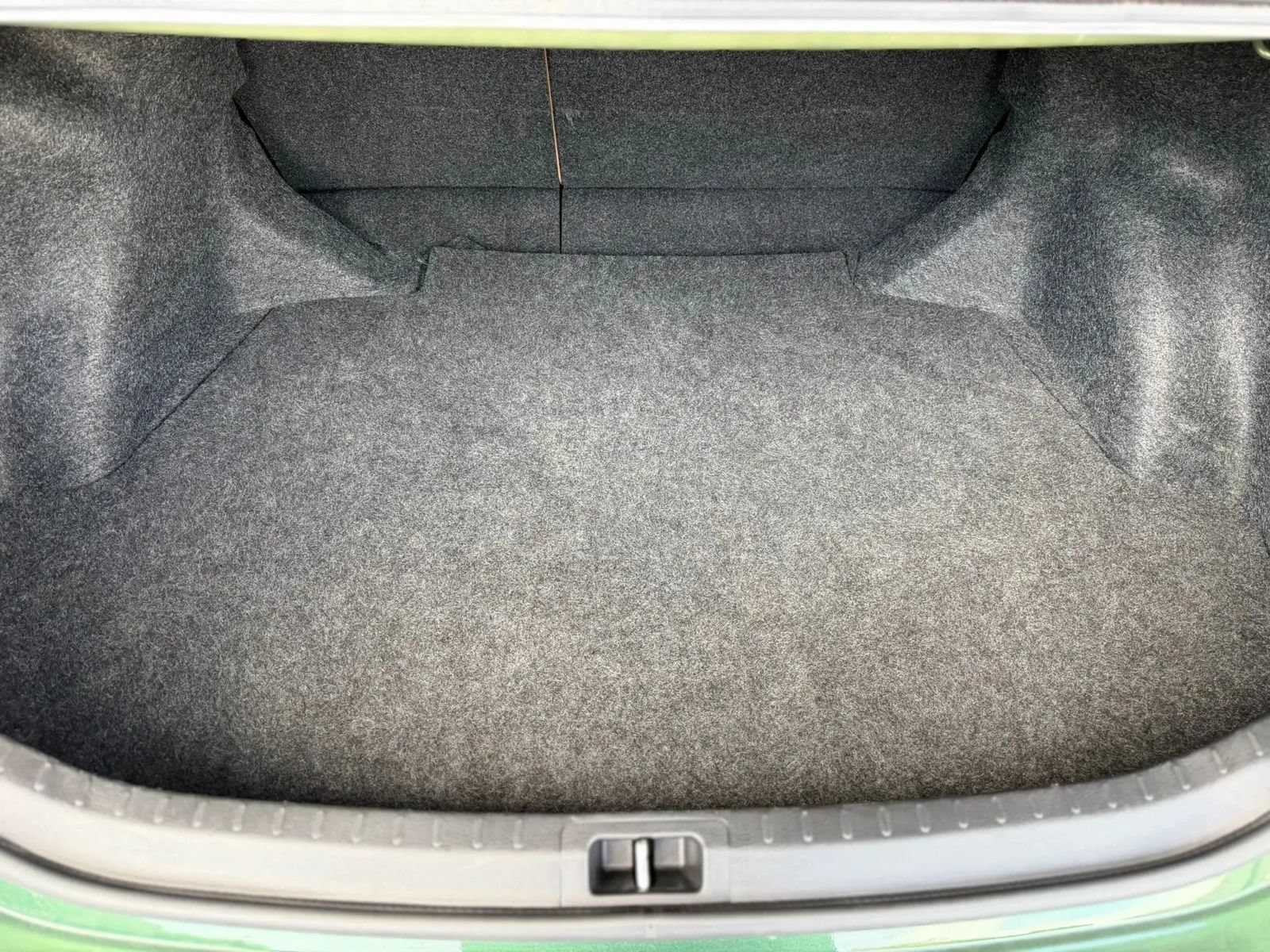 Used 2016 Toyota Corolla LE FWD image 24