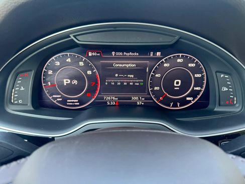 Used 2018 Audi Q7 3.0T Prestige w/ Prestige Package AWD/4WD image 17