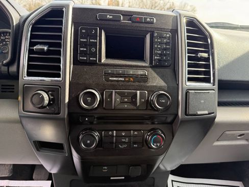 Used 2017 Ford F150 XLT AWD/4WD image 23