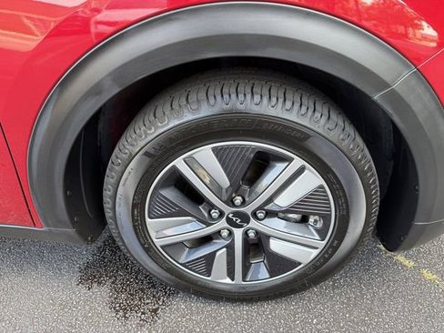Certified 2022 Kia Niro EX Premium FWD image 46